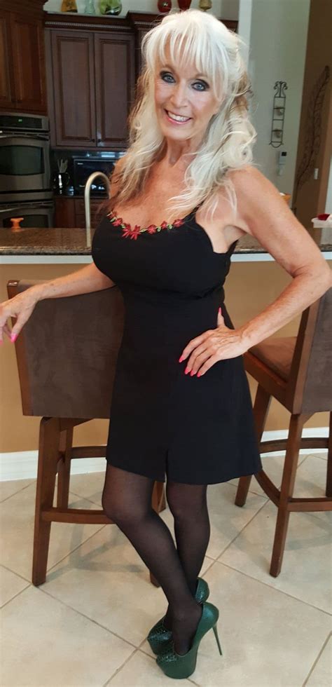 gilf pics|Sexy Nude GILF Porn Pics